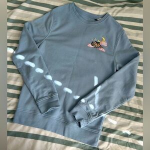 Light blue embroidered Appa sweatshirt